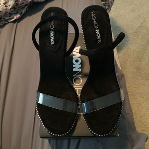 Princess Diana Heeled Sandal - Black